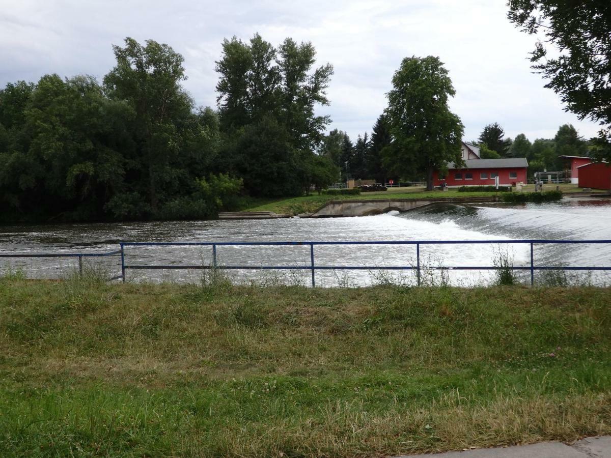 Zur Saale Weissenfels Exterior foto