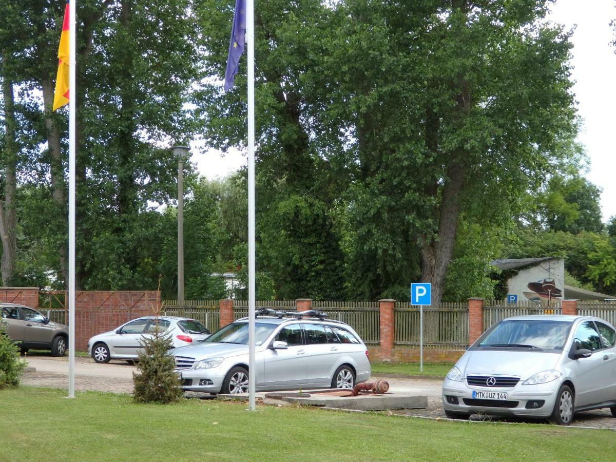 Zur Saale Weissenfels Exterior foto
