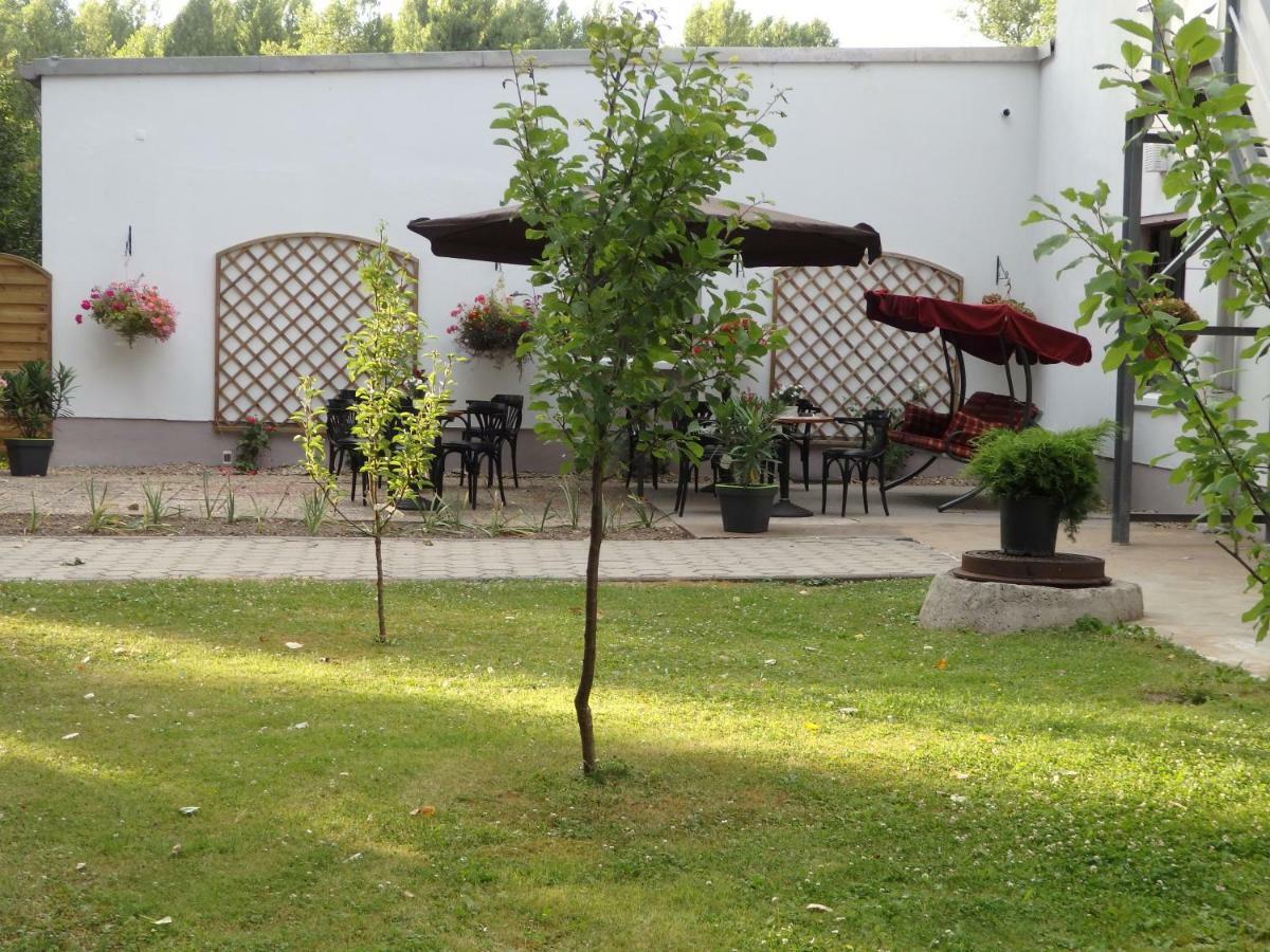 Zur Saale Weissenfels Exterior foto