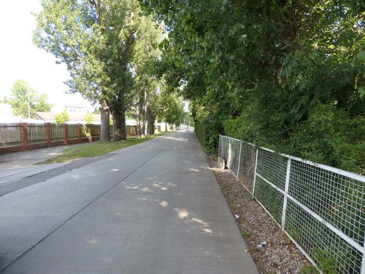 Zur Saale Weissenfels Exterior foto