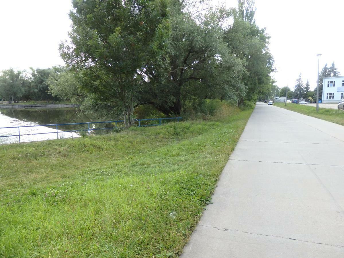 Zur Saale Weissenfels Exterior foto