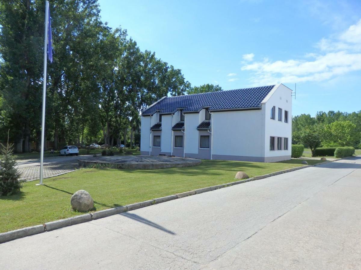 Zur Saale Weissenfels Exterior foto